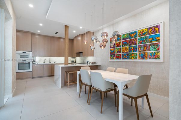 Dining room, Interior, Kitchen, Pendant Lights, Recessed Lighting, Stainless Steel Appliances
