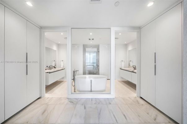 Bathroom, Dual Sink Vanities, Free Standing Baths, Interior, Marble, Recessed Lighting