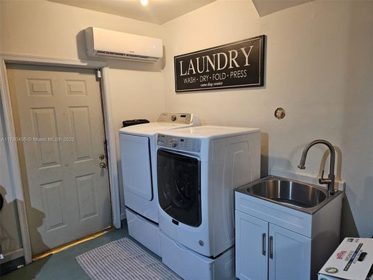Interior, Washer