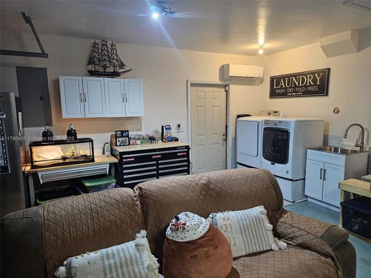 Interior, Washer