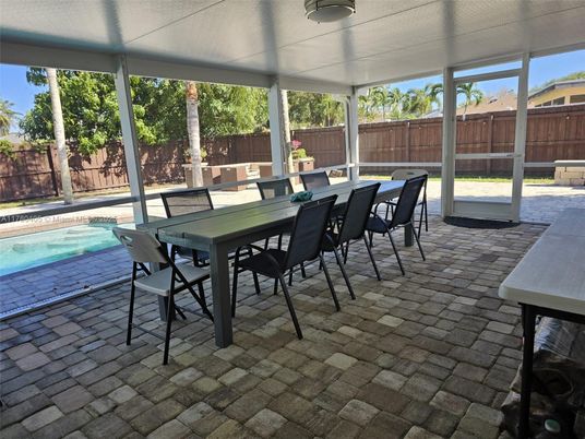 Exterior, Interior, Pool, Sun Room