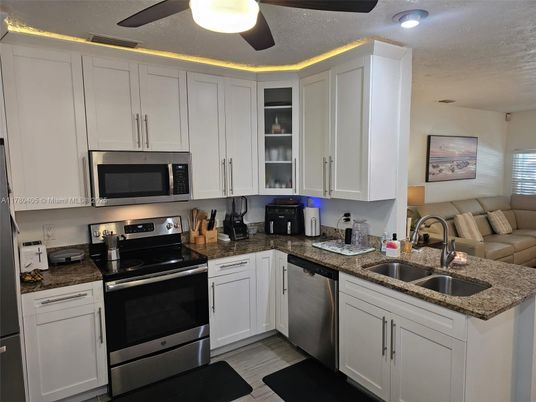Interior, Kitchen, Stainless Steel Appliances