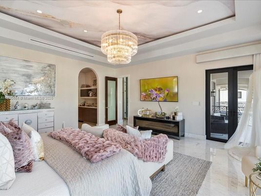 Bedroom, Chandelier, Interior, Recessed Lighting