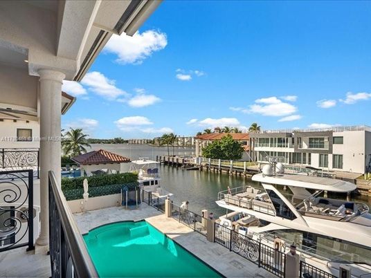 Water, Exterior, Pool, Other