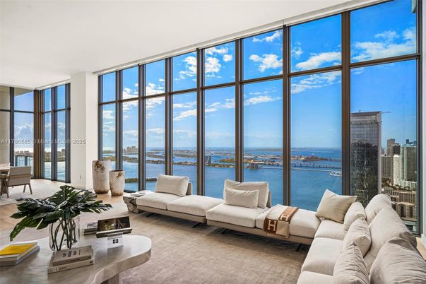 Interior, Living room, Sun Room, Water