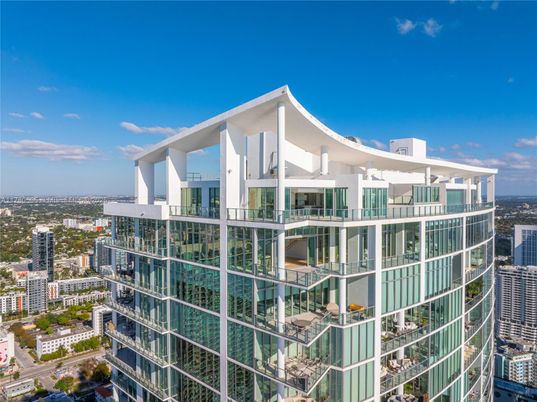Exterior, Facade, Condo Building