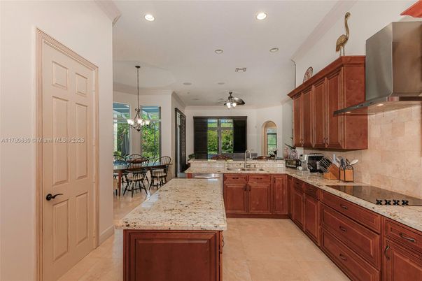 Chandelier, Dining room, Interior, Kitchen, Recessed Lighting