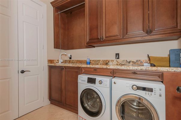 Interior, Washer