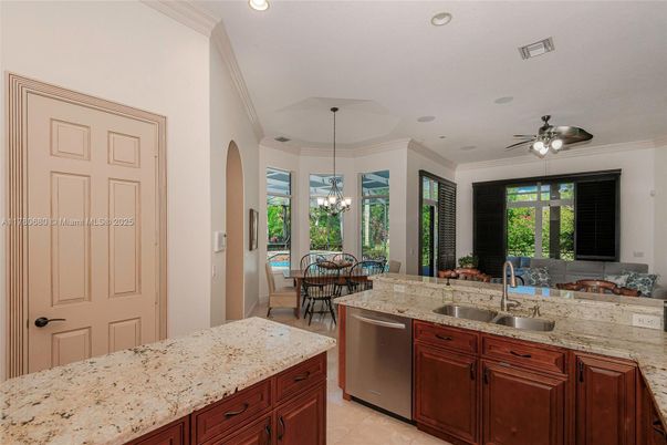 Dining room, Interior, Kitchen, Pendant Lights, Recessed Lighting
