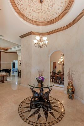 Chandelier, Dining room, Interior