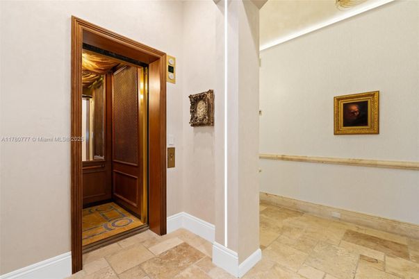 Elevator, Interior