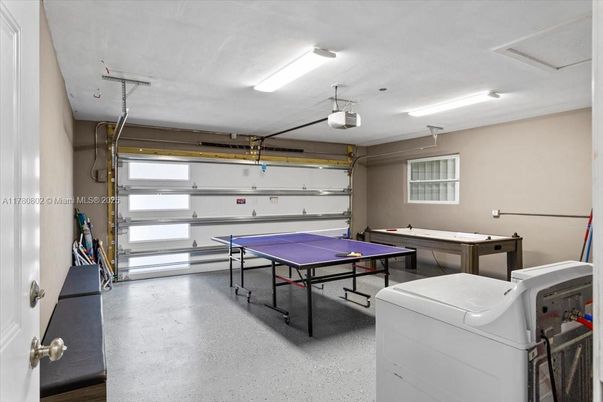 Billiard Table, Game Room, Garage, Interior