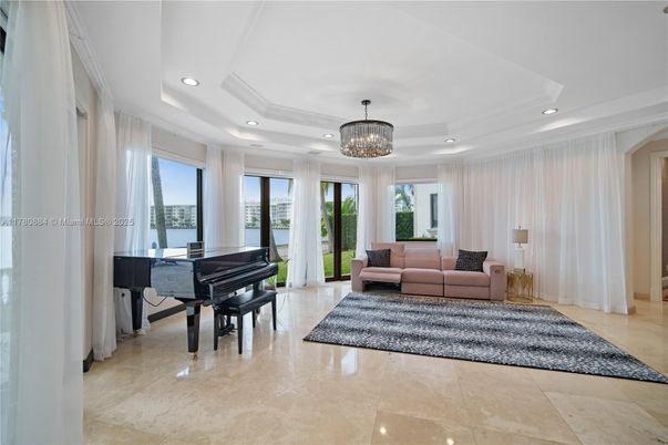 Chandelier, Interior, Living room, Piano, Recessed Lighting