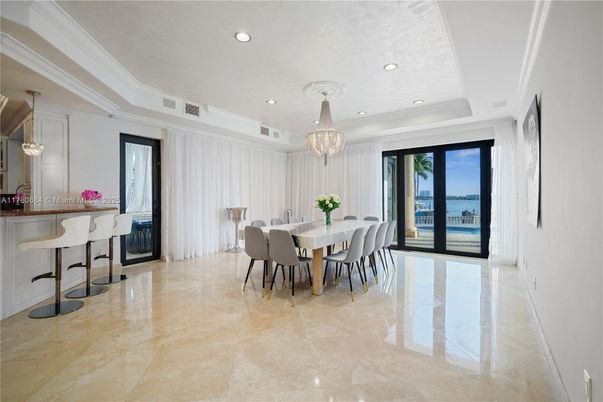 Chandelier, Dining room, Interior, Recessed Lighting, Water