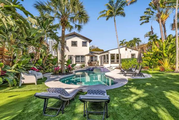 Backyard, Exterior, Pool