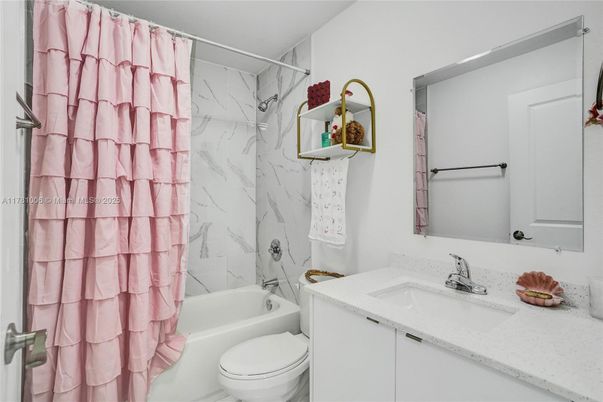Bathroom, Interior, Marble Walls