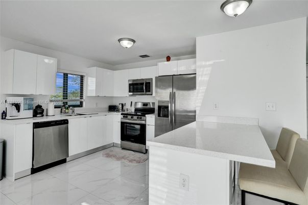Interior, Kitchen, Marble, Stainless Steel Appliances