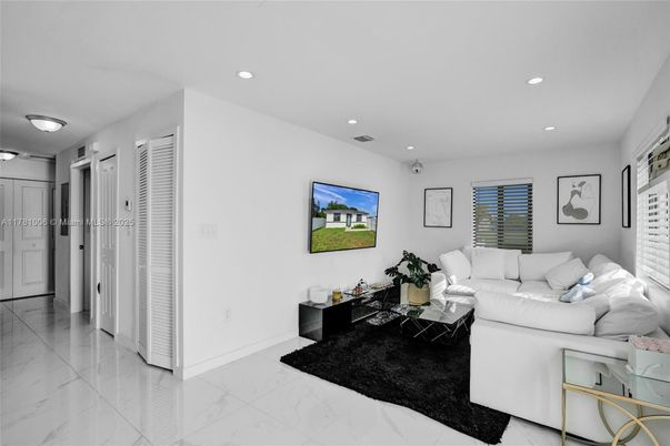 Interior, Living room, Marble, Recessed Lighting