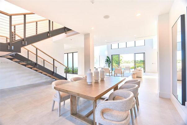 Dining room, Interior, Recessed Lighting