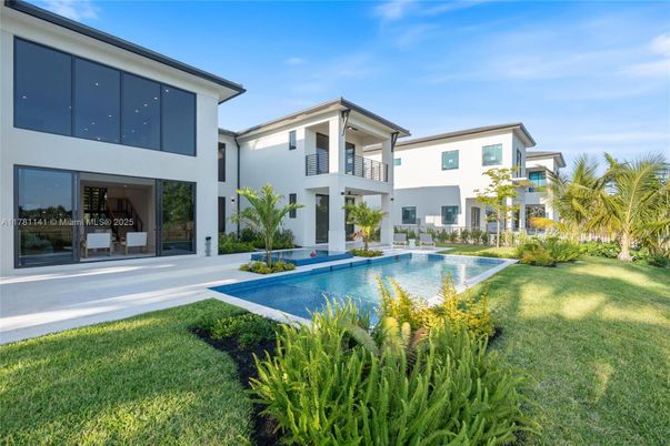 Backyard, Exterior, Pool
