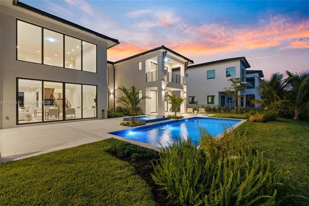 Backyard, Exterior, Pool