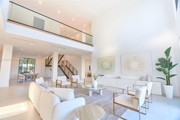 Dining room, Interior, Living room, Recessed Lighting