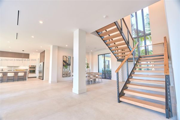 Dining room, Interior, Kitchen, Recessed Lighting, Stainless Steel Appliances
