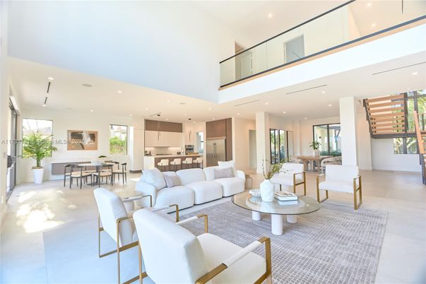 Dining room, Interior, Kitchen, Living room, Recessed Lighting, Stainless Steel Appliances