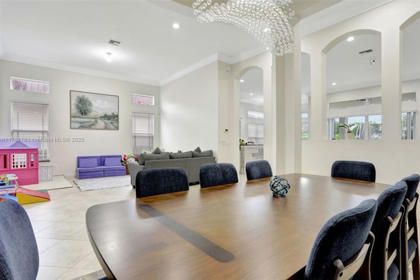 Dining room, Interior, Living room, Recessed Lighting