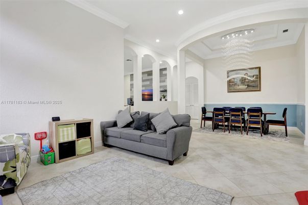 Dining room, Interior, Living room, Recessed Lighting