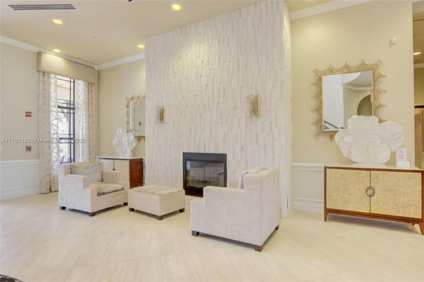 Fireplace, Interior, Living room, Recessed Lighting