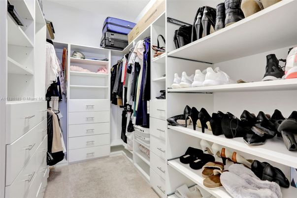 Interior, Walk-in Closets
