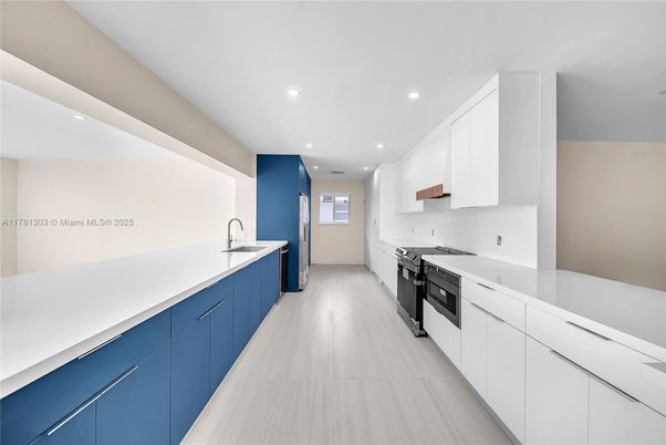 Interior, Kitchen, Recessed Lighting