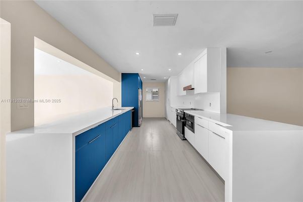 Interior, Kitchen, Recessed Lighting