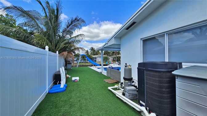 Backyard, Exterior, Playground