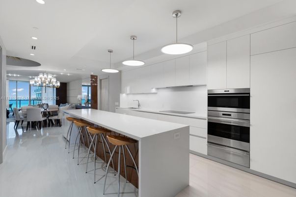 Chandelier, Dining room, Interior, Kitchen, Pendant Lights, Recessed Lighting, Stainless Steel Appliances