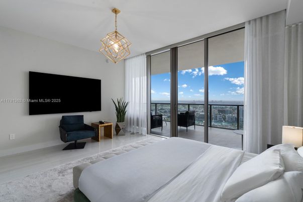 Bedroom, Interior, Pendant Lights