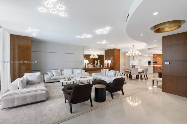 Chandelier, Dining room, Interior, Kitchen, Living room, Recessed Lighting