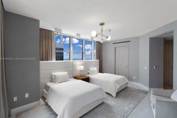 Bedroom, Interior, Pendant Lights