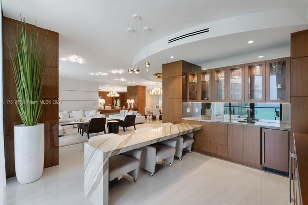 Dining room, Interior, Kitchen, Living room, Pendant Lights, Recessed Lighting