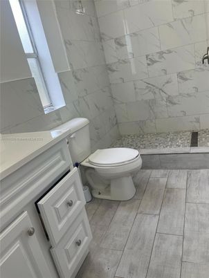 Bathroom, Interior, Marble Walls