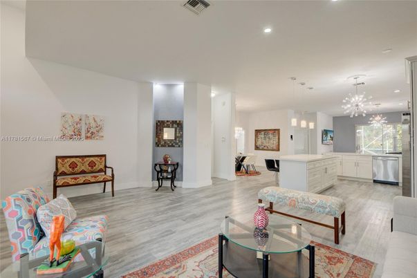 Dining room, Interior, Kitchen, Pendant Lights, Recessed Lighting, Wood Texture Flooring