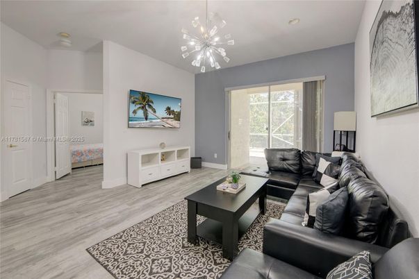 Interior, Living room, Pendant Lights, Recessed Lighting, Wood Texture Flooring