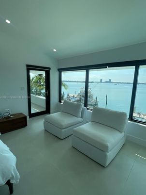Interior, Living room, Recessed Lighting, Water