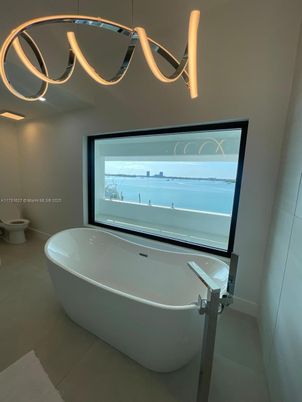Bathroom, Free Standing Baths, Interior, Pendant Lights