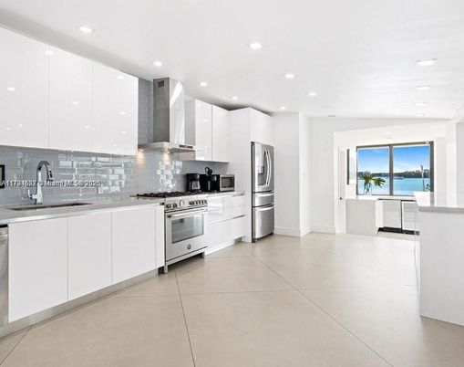 Interior, Kitchen, Recessed Lighting, Stainless Steel Appliances, Water
