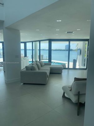 Interior, Living room, Recessed Lighting, Water