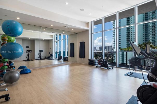 Fitness Equipment, Interior, Recessed Lighting, Wood Texture Flooring