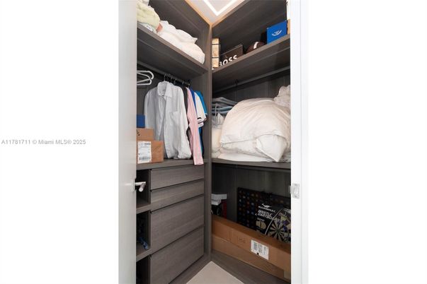 Interior, Walk-in Closets