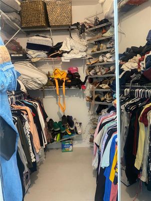 Interior, Walk-in Closets